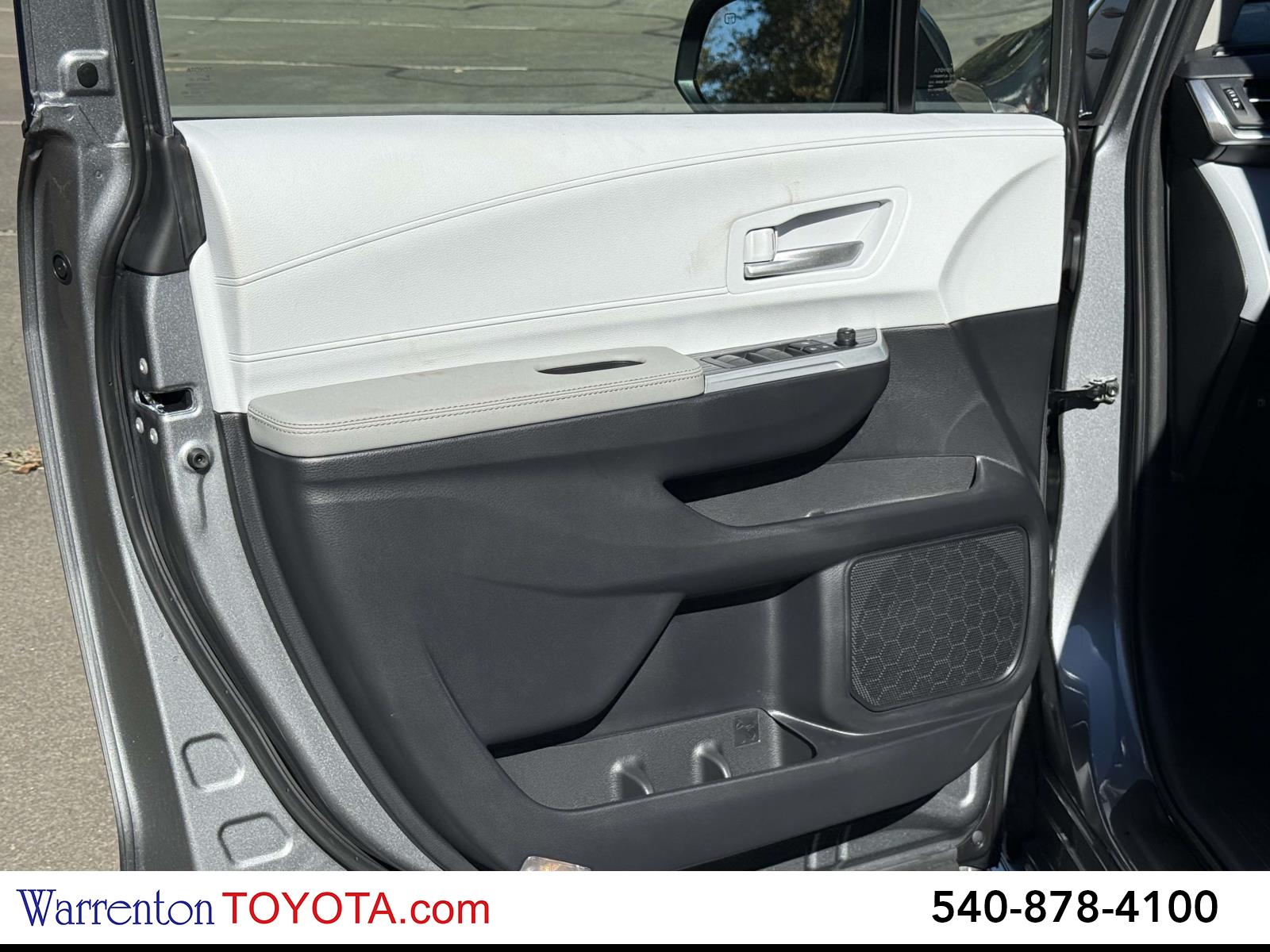 New 2026 Toyota Sienna Van