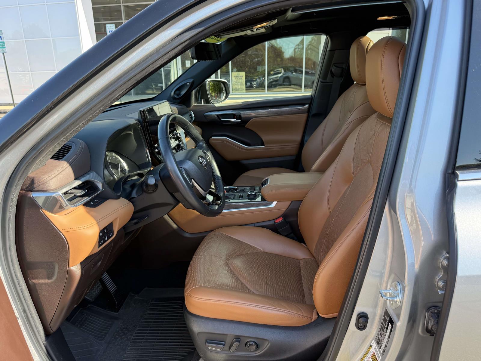 Used 2022 Toyota Highlander SUV