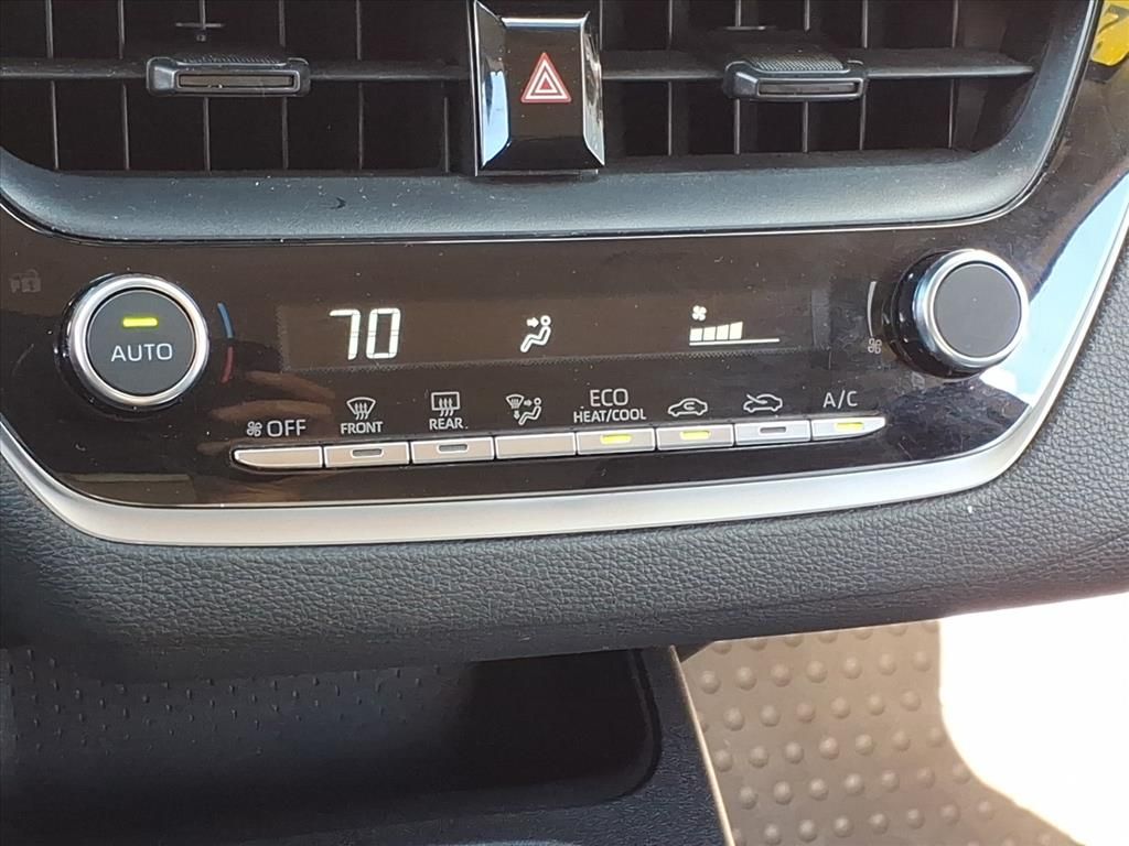 2024 Toyota Corolla LE photo 13