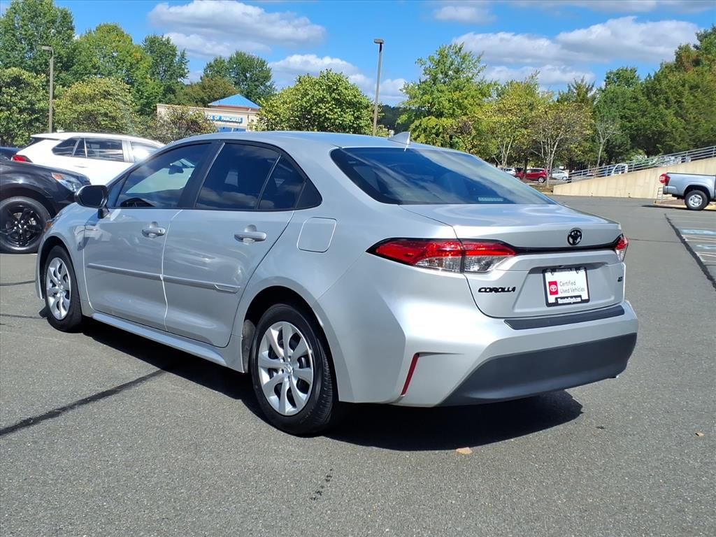 2024 Toyota Corolla LE photo 6