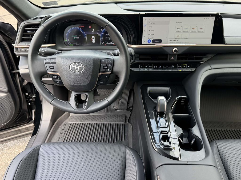 Used 2025 Toyota Crown Signia SUV