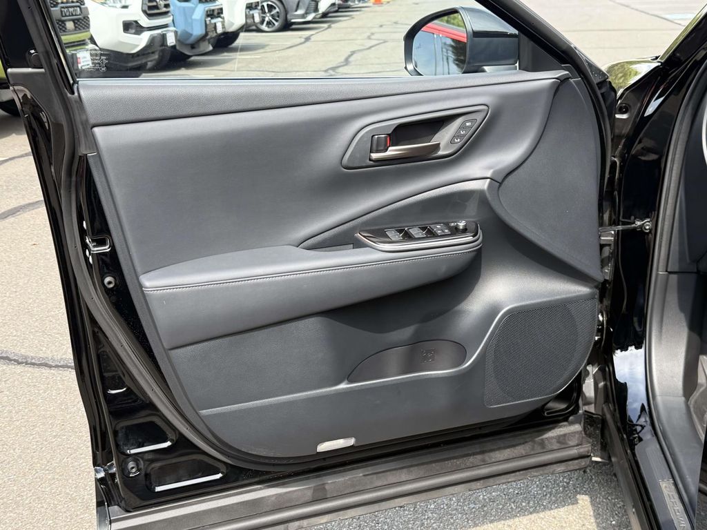 Used 2025 Toyota Crown Signia SUV