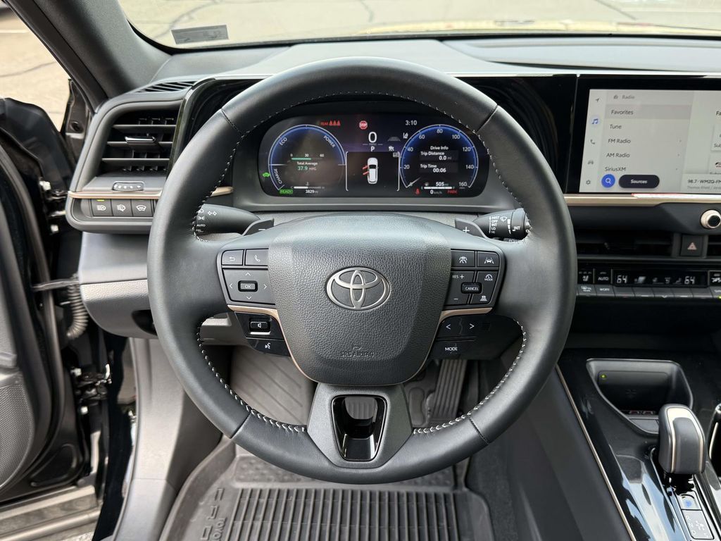 Used 2025 Toyota Crown Signia SUV