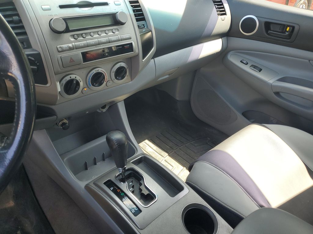 2005 Toyota Tacoma #13