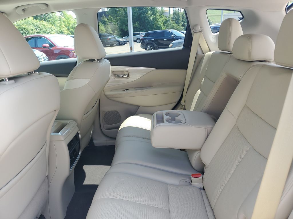 2017 Nissan Murano #25