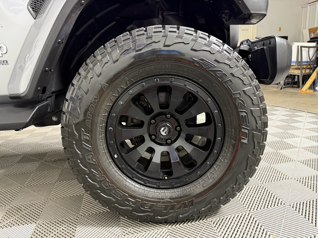 2018 Jeep Wrangler Unlimited Sahara photo 7