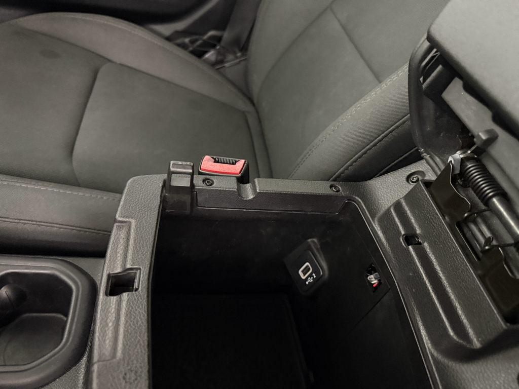 2018 Jeep Wrangler Unlimited Sahara photo 19