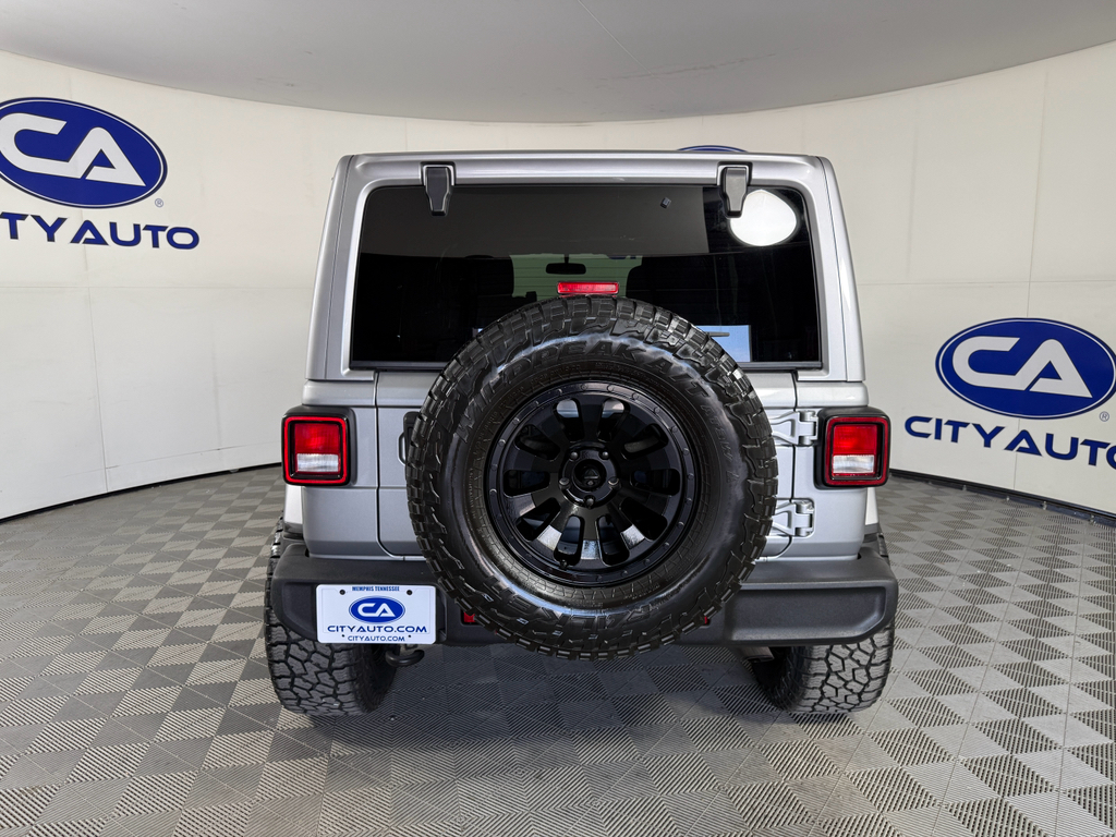 2018 Jeep Wrangler Unlimited Sahara photo 8