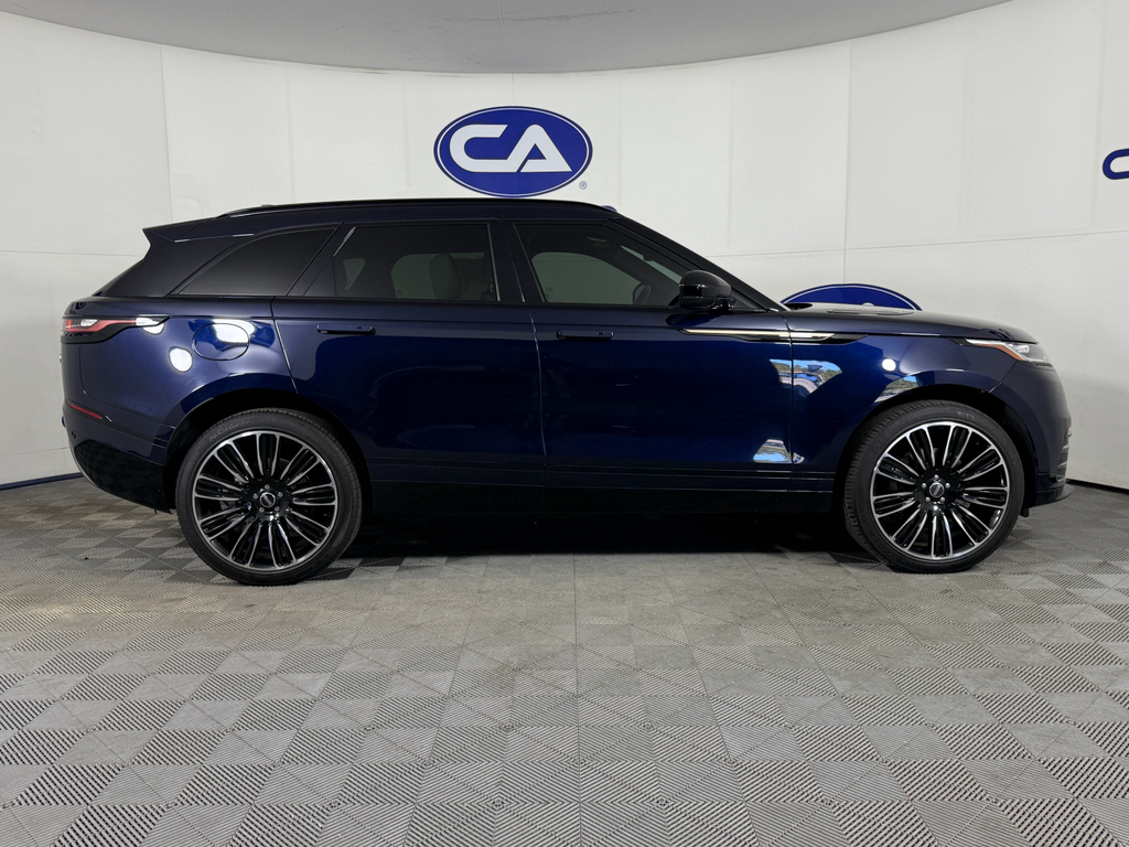 2022 Land Rover Range Rover Velar R-Dynamic S photo 3