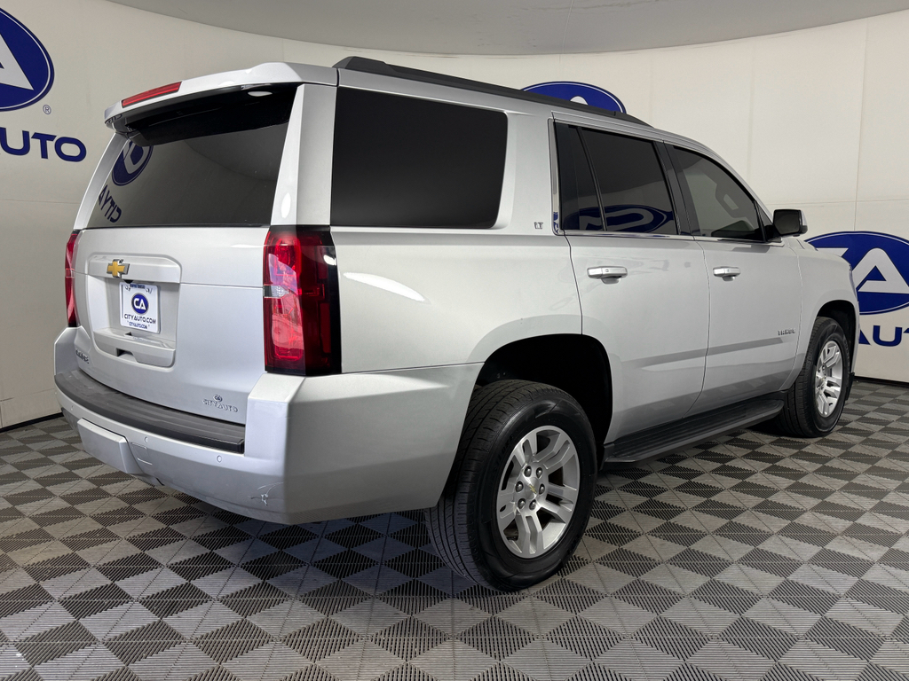 2018 Chevrolet Tahoe LT photo 4