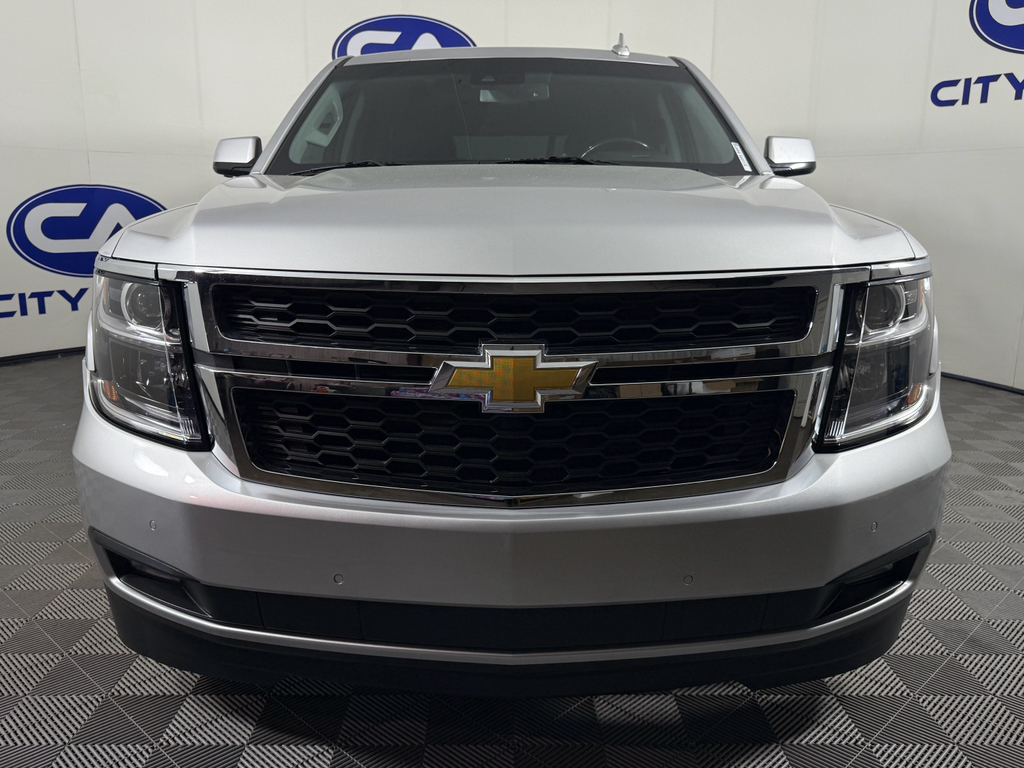 2018 Chevrolet Tahoe LT photo 2