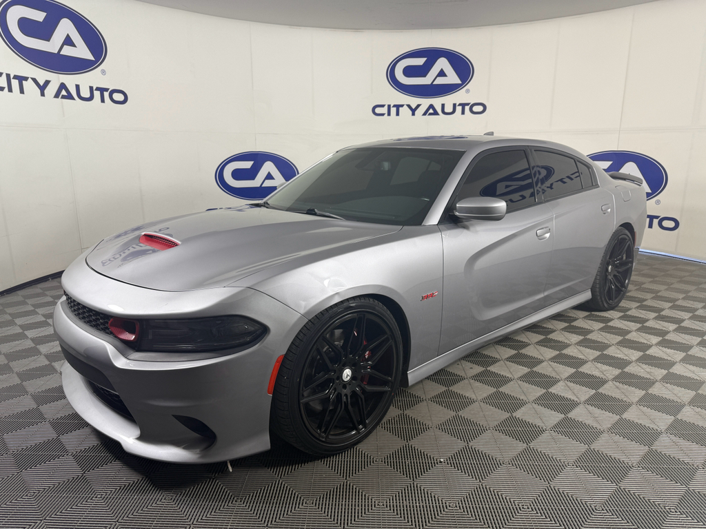 2018 Dodge Charger Scat Pack photo 2