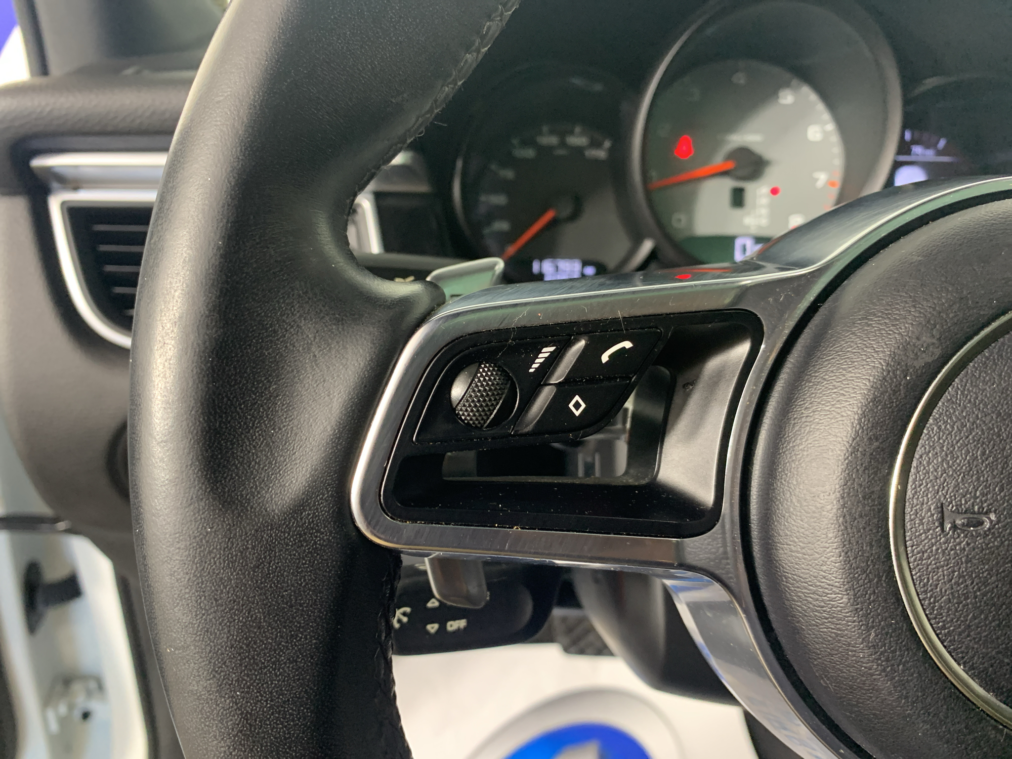 Used 2016 Porsche Macan SUV