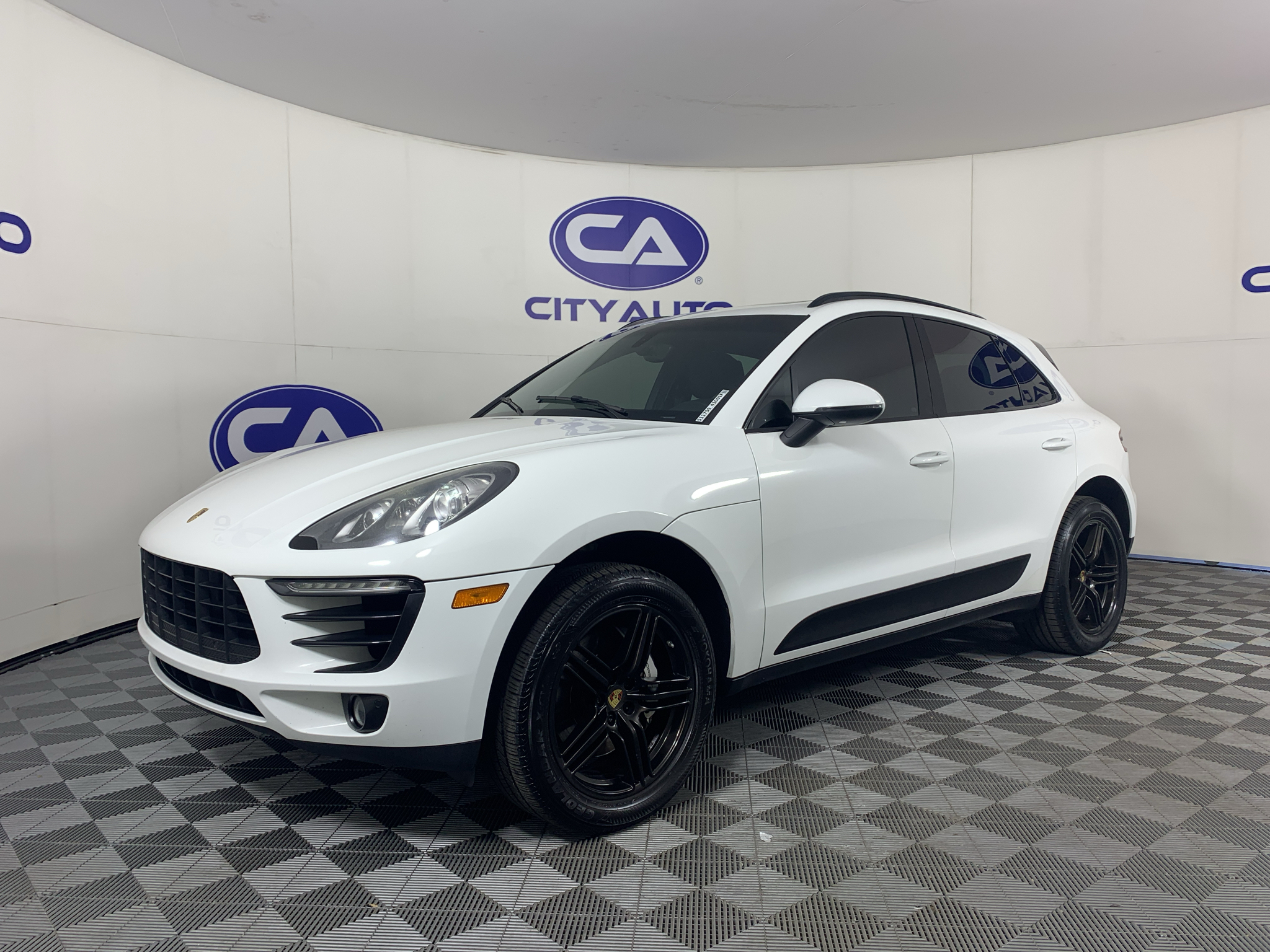 Used 2016 Porsche Macan SUV