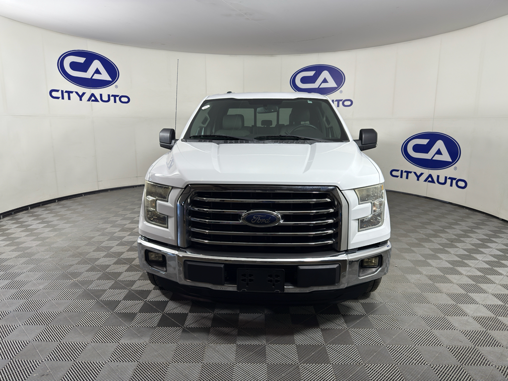 2015 Ford F-150 XLT photo 3