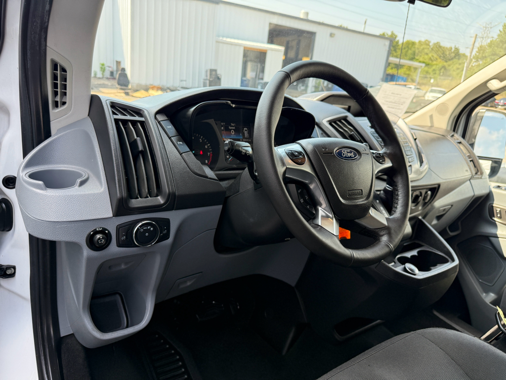 2018 Ford Transit XLT photo 14