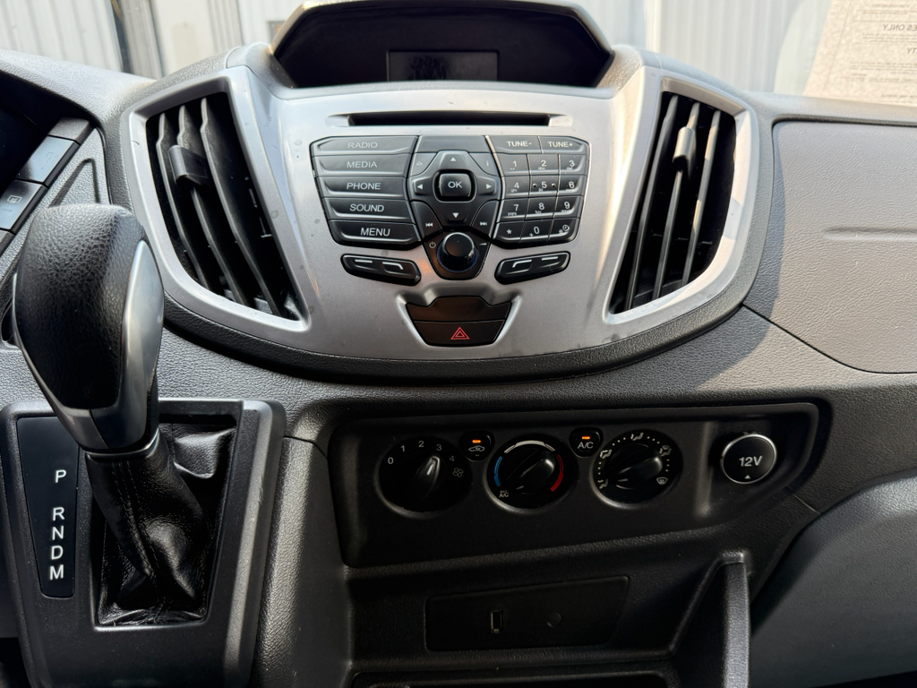 2018 Ford Transit XLT photo 19