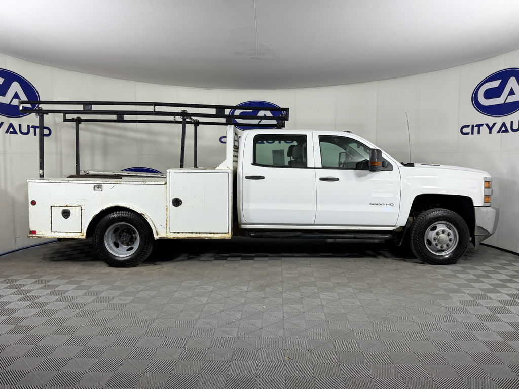 2016 Chevrolet Silverado 3500HD Work Truck photo 3