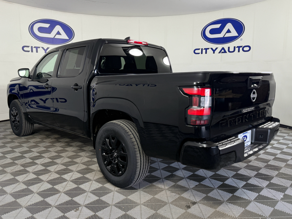 2023 Nissan Frontier SV Crew Cab photo 4