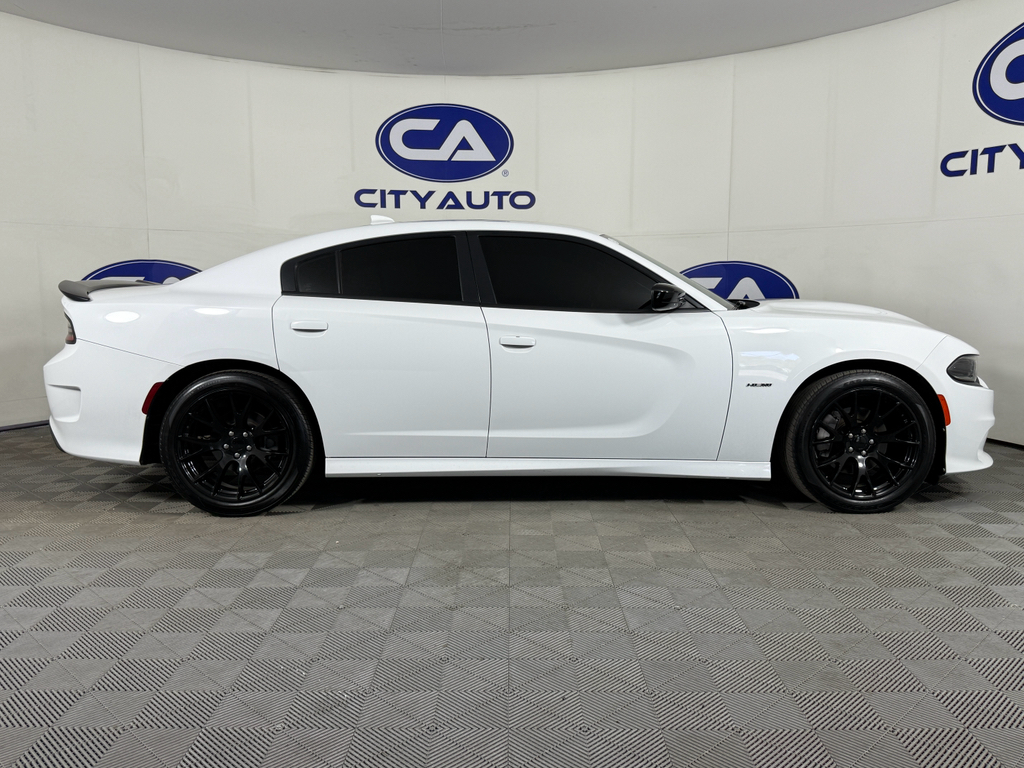 2019 Dodge Charger R/T photo 3