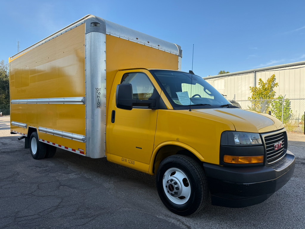 2019 GMC Savana Cutaway