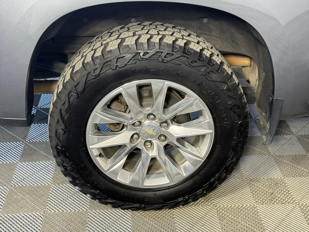 2020 Chevrolet Silverado 1500 LTZ photo 2