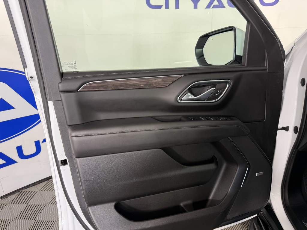 2023 Chevrolet Tahoe LT photo 21