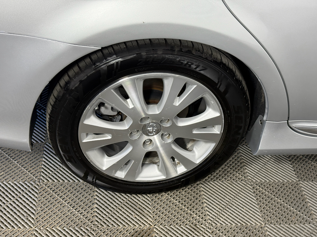 2012 Toyota Avalon photo 4