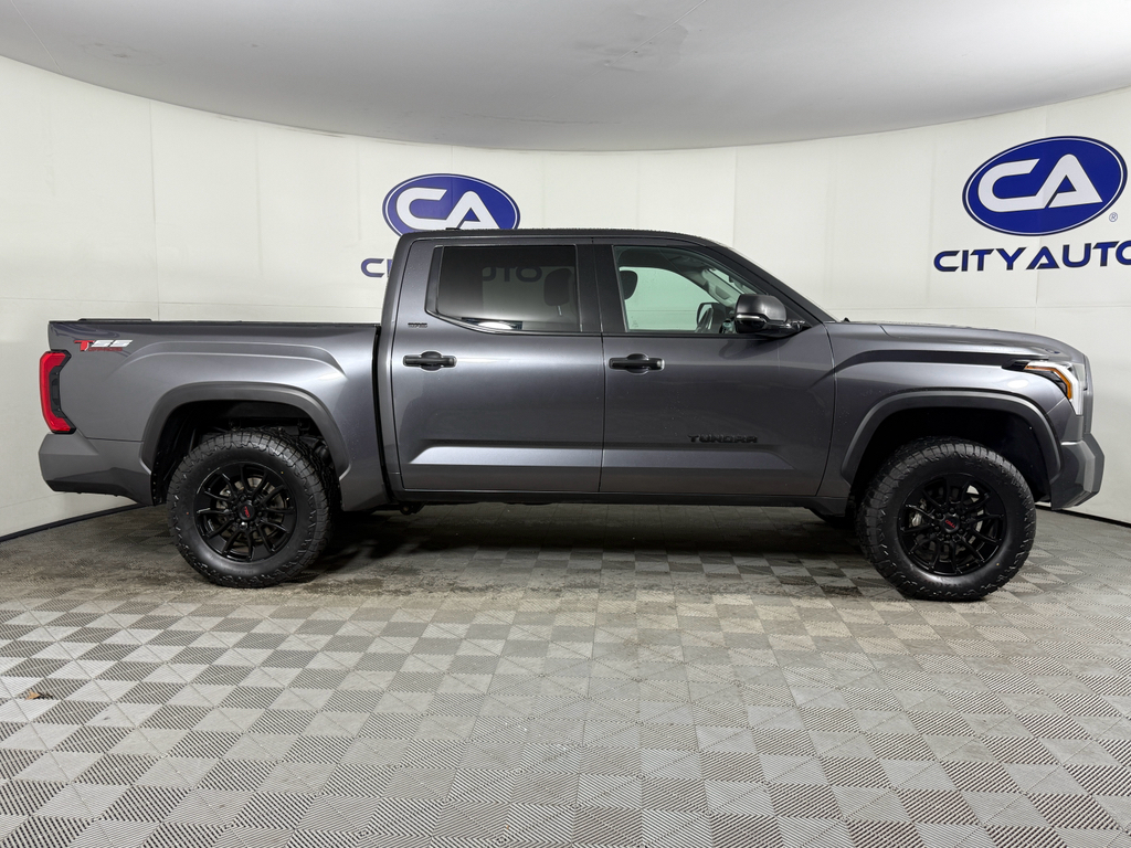 2023 Toyota Tundra SR5 photo 3