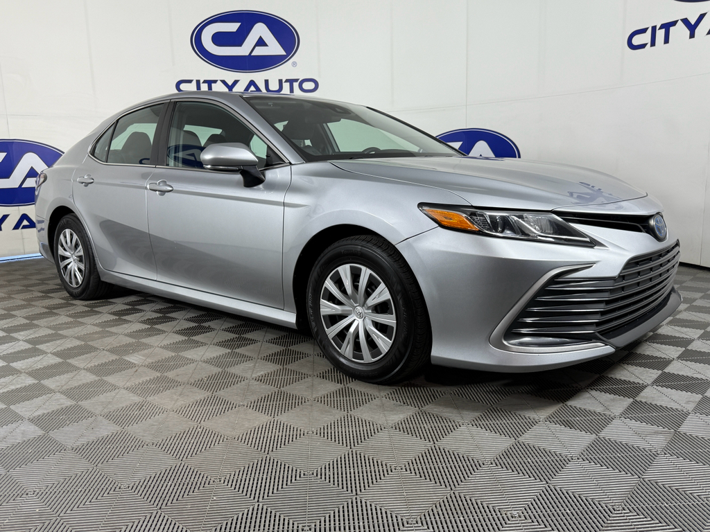 2022 Toyota Camry LE