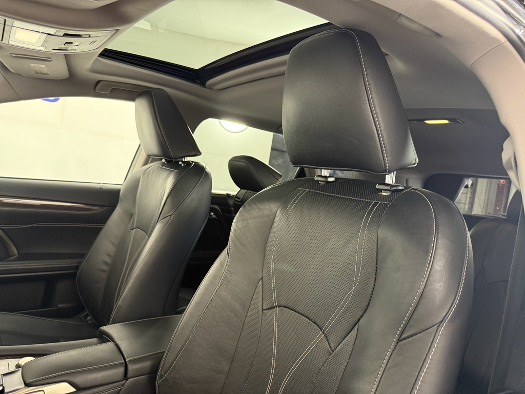 2018 Lexus RX 350L Luxury photo 17