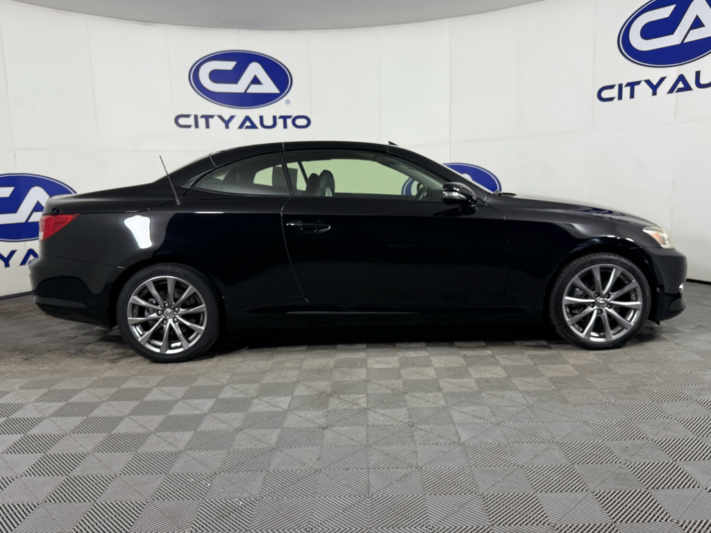 2014 Lexus IS 250C photo 2
