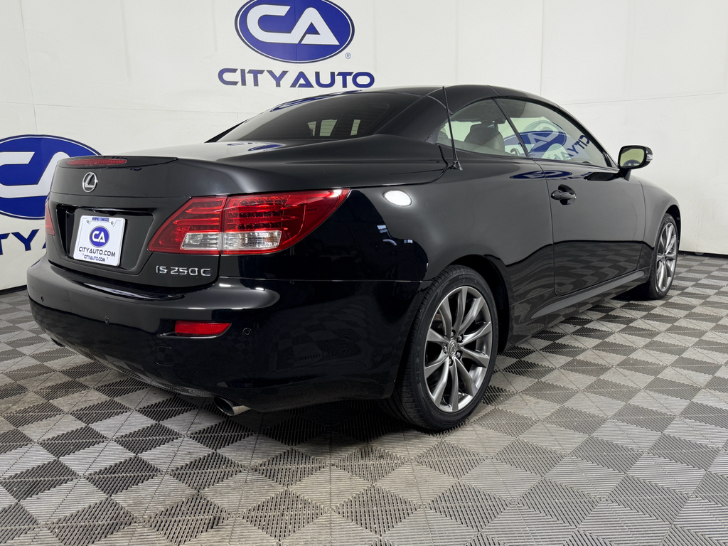2014 Lexus IS 250C photo 3