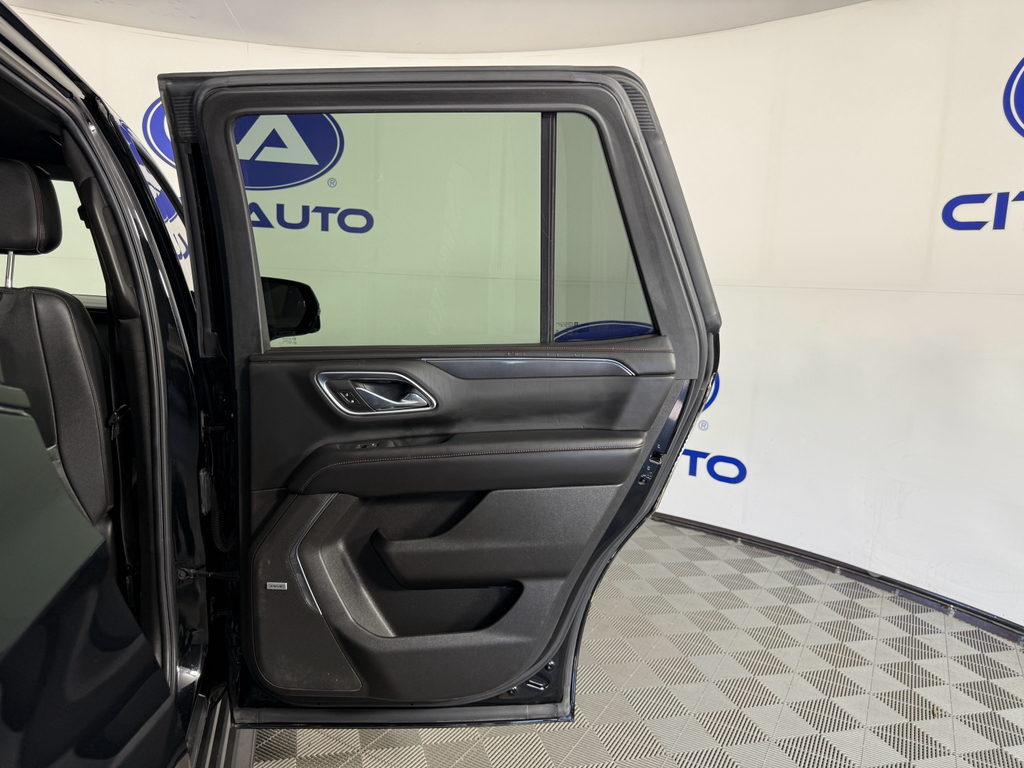 2021 Chevrolet Tahoe RST photo 15