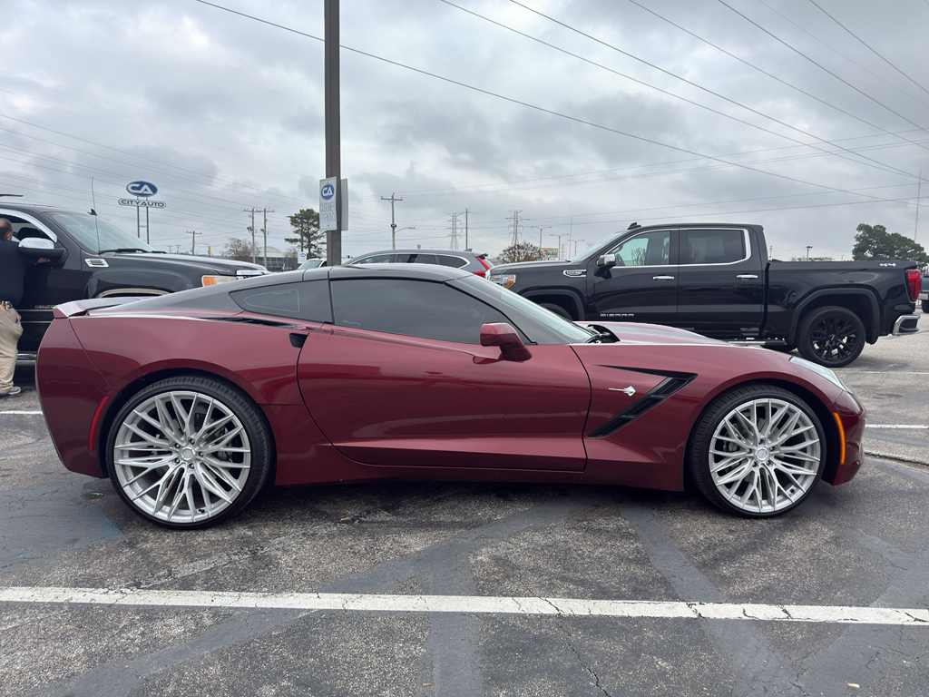 2017 Chevrolet Corvette Stingray 1LT photo 3