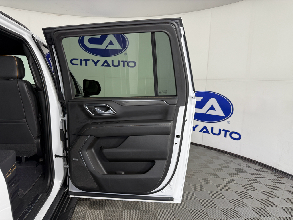 2022 Gmc Yukon XL AT4 photo 15