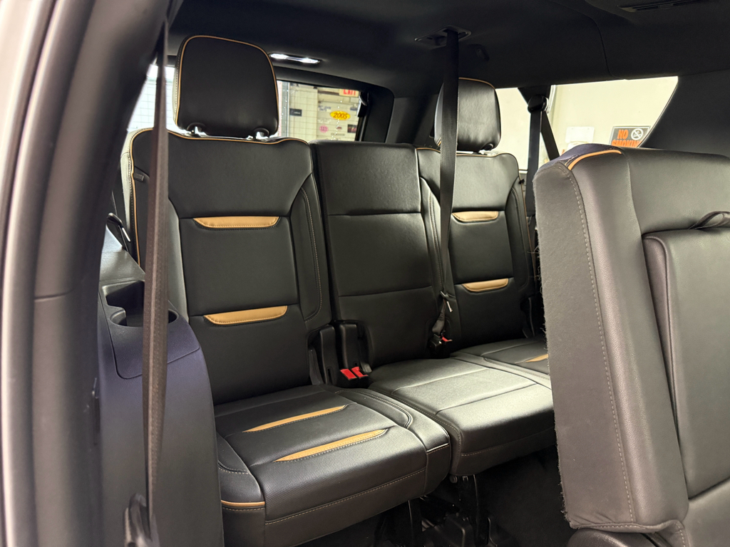 2022 Gmc Yukon XL AT4 photo 10