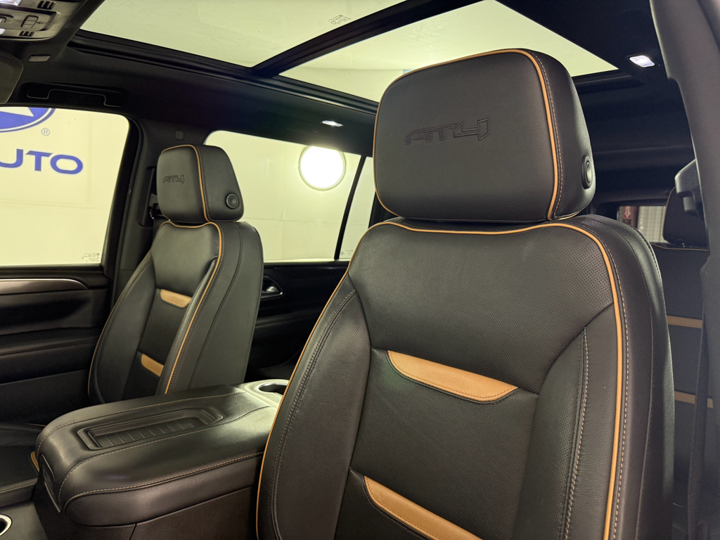 2022 Gmc Yukon XL AT4 photo 17