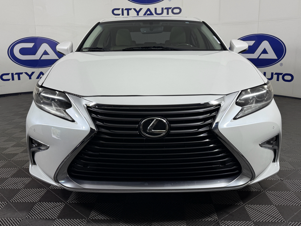 2016 Lexus ES 350 Base photo 2