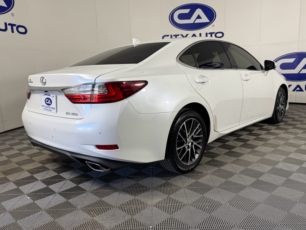 2016 Lexus ES 350 Base photo 6