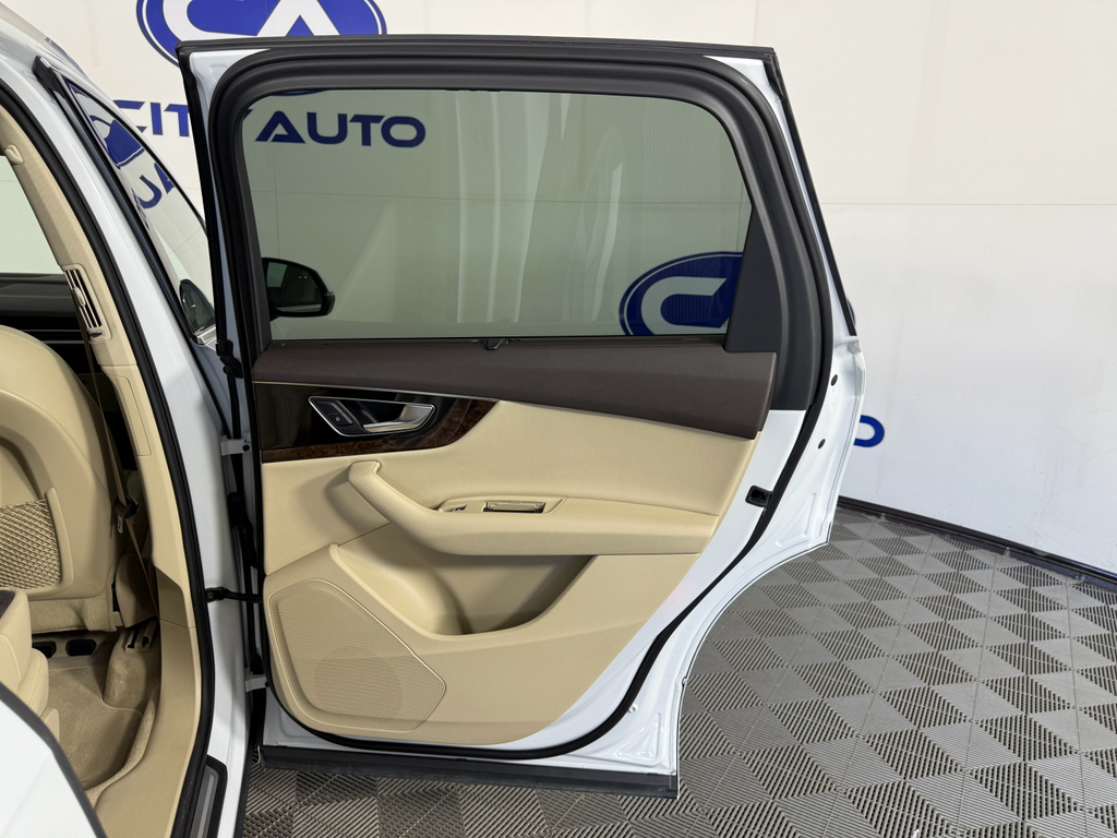 2017 Audi Q7 Premium Plus photo 17