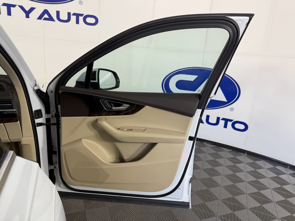 2017 Audi Q7 Premium Plus photo 14