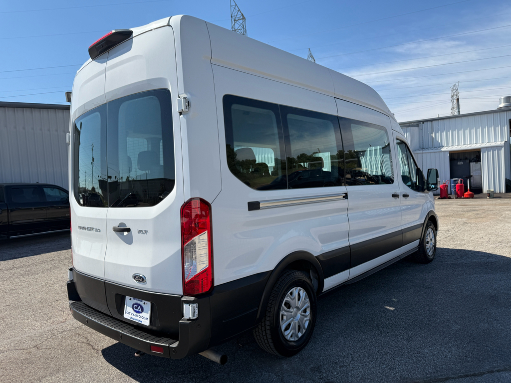 2022 Ford Transit XLT photo 4