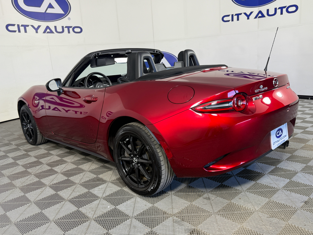 2024 Mazda MX-5 Miata Miata Sport photo 7