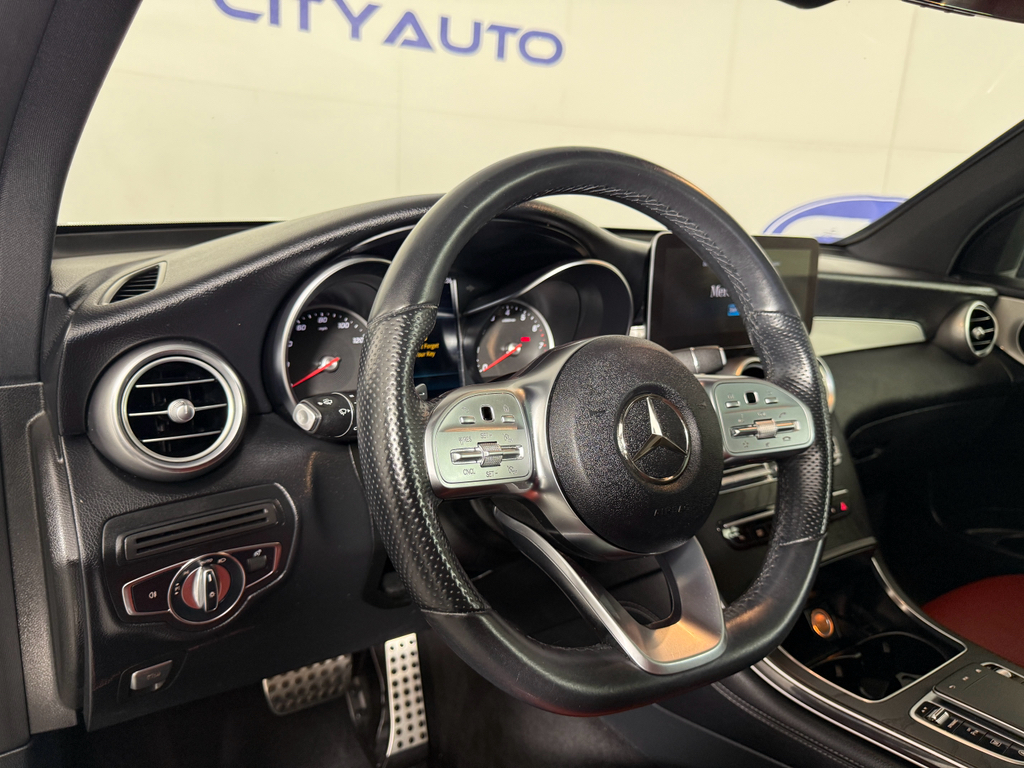 2021 Mercedes Benz GLC 300 photo 13