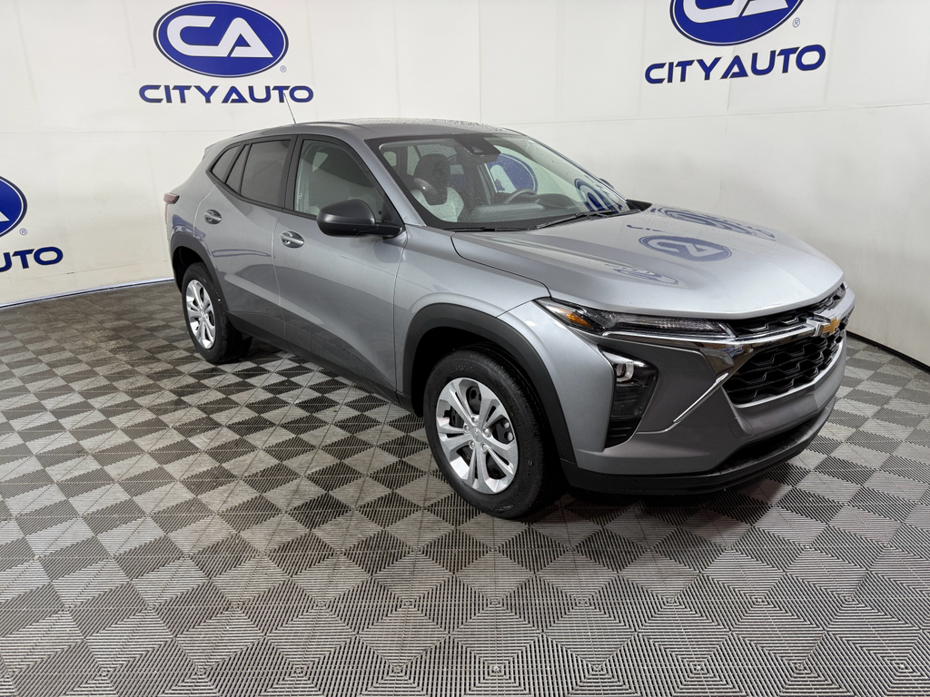 2025 Chevrolet Trax LS