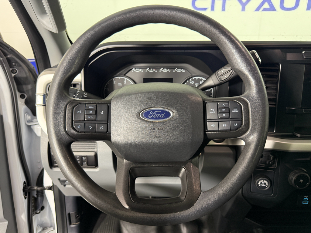 2023 Ford F-250 XL photo 17