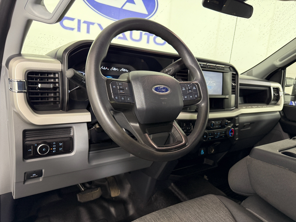 2023 Ford F-250 XL photo 15