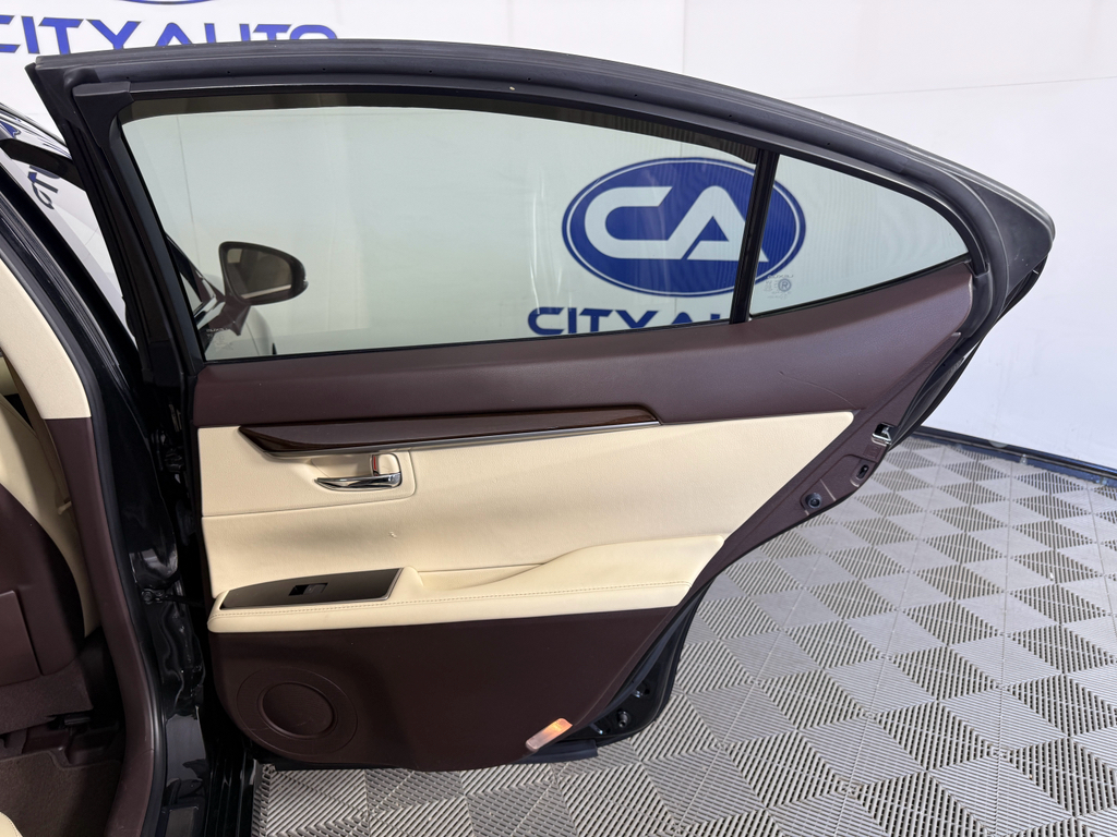 2016 Lexus ES 350 Base photo 12