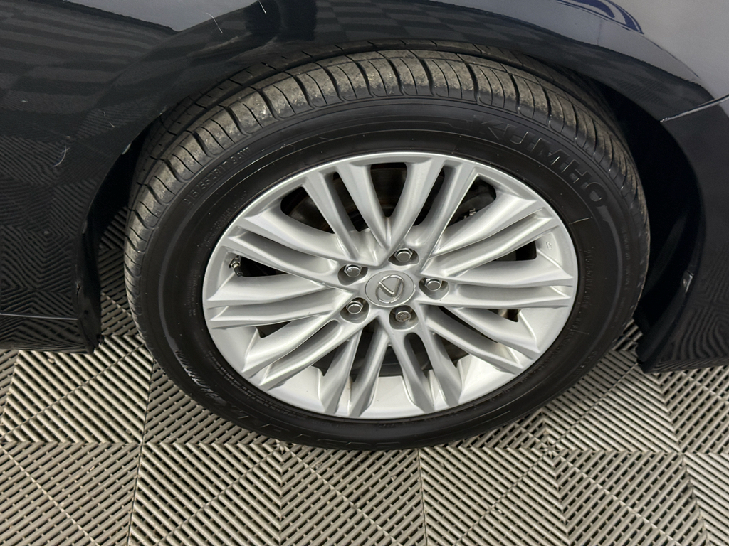 2016 Lexus ES 350 Base photo 10